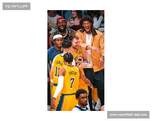 湖人伤病潮来袭东契奇詹姆斯缺阵球队仅余十人苦战 湖人伤病潮来袭东契奇詹姆斯缺阵球队仅余十人苦战